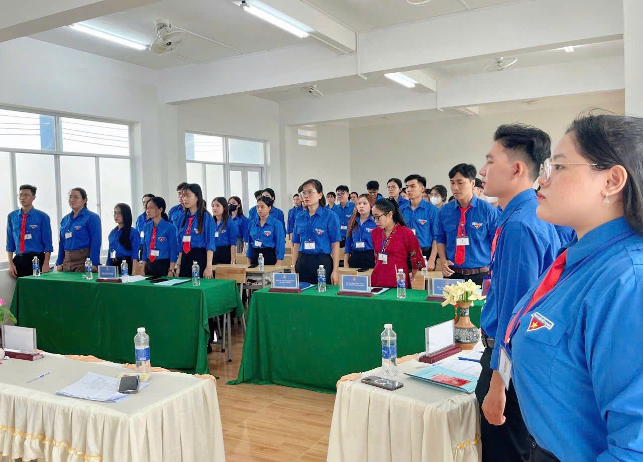 CHI ĐOÀN 16DNV TỔ CHỨC THÀNH CÔNG ĐẠI HỘI NHIỆM KỲ 2025 – 2026